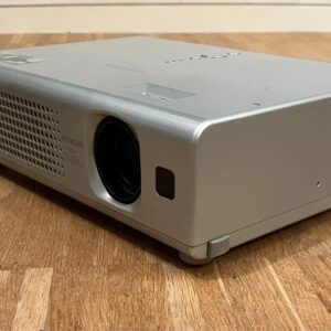 Hitachi CP RX60 Beamer Projektor für Heimkinos und Präsentationen | mit Zubehör – Bild 1