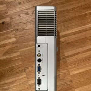 Hitachi CP RX60 Beamer Projektor für Heimkinos und Präsentationen | mit Zubehör – Bild 2